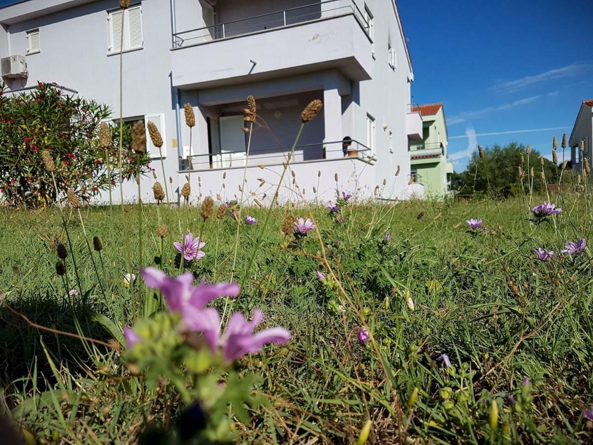 Apartment Vitalia 2+2 Porec Esterno foto